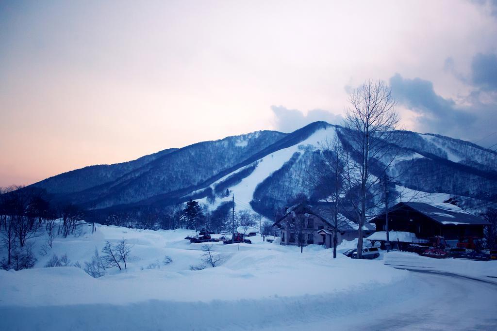 Snowball Chalet At Madarao Mountain Hotel Iiyama Exterior foto